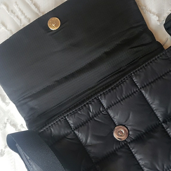 UGG Black Dalton Puff Crossbody Bag Quilted Adjustable Strap Pockets Lightweight - Picture 6 of 16